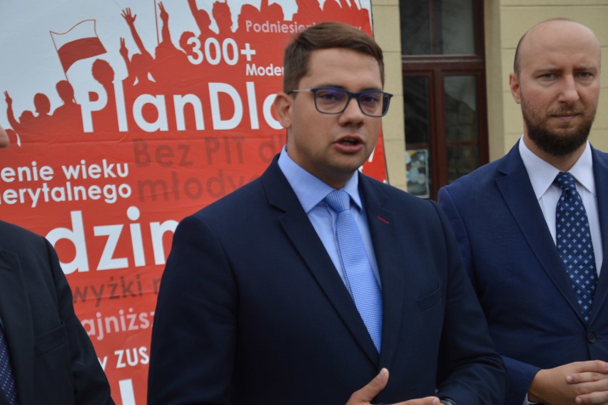 Bochnia. PiS zaprezentował kandydatów do Sejmu i senatu - zobacz zdjęcia