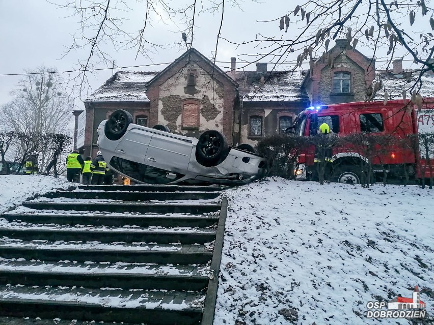 Dachowanie w centrum Dobrodzienia