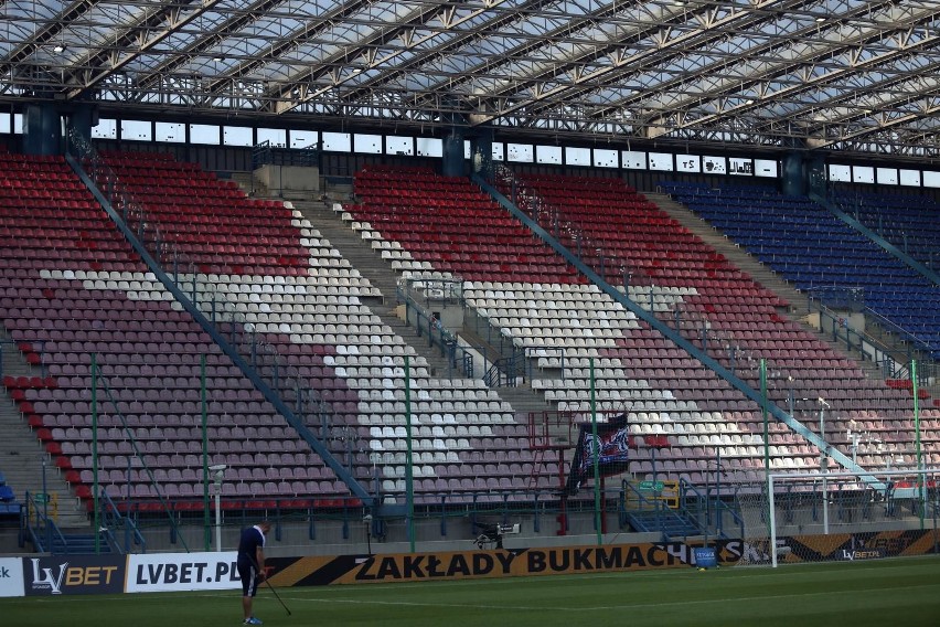 Wisła Kraków – Arka Gdynia. Zobacz, jak bawili się kibice [ZDJĘCIA]