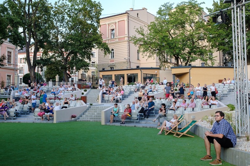 Tarnów. Letnia potańcówka tym razem w "Amfiq" [ZDJĘCIA]