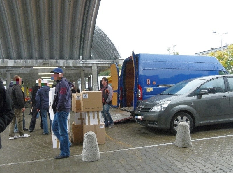 Automat do papierosów. Celnicy zarekwirowali automaty do papierosów!