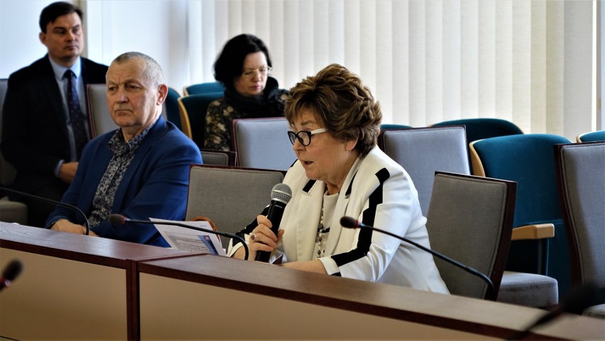 Dwa podejrzenia koronawirusa w Koszalinie. W ratuszu zebrała się Komisja do Spraw Bezpieczeństwa i Porządku Publicznego [WIDEO]