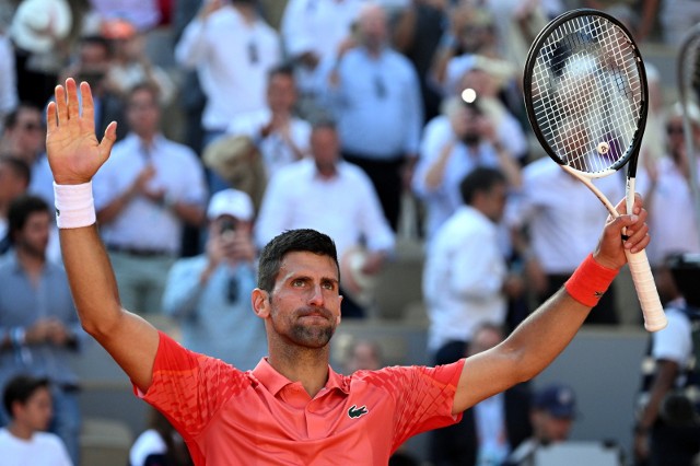 Novak Djokovic pierwszym półfinalistą French Open