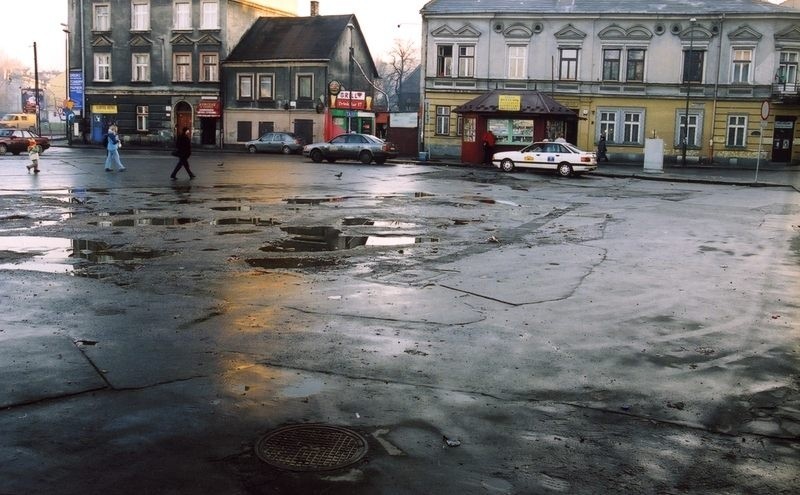 Kraków, lata 90. Plac Bohaterów Getta