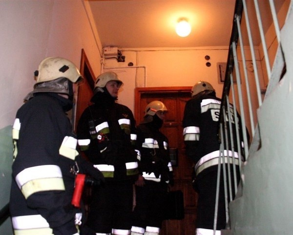 Zatrucie tlenkiem węgla w Opolu. Dwie osoby trafiły do szpitala