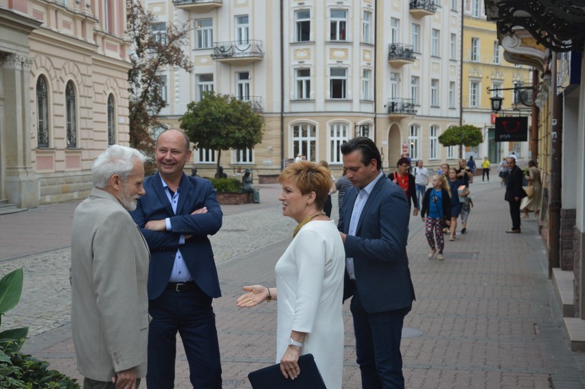 Tarnów. Kandydaci Koalicji Obywatelskiej gotowi do startu w wyborach do sejmu [ZDJĘCIA]