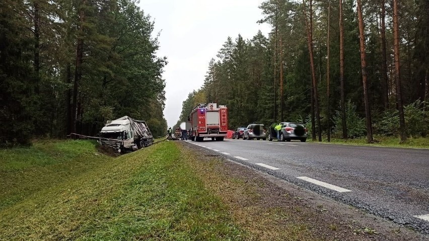 Wypadek w Tatarowcach. Zginął ojciec z trojgiem dzieci. Matka cudem przeżyła. Prokuratura zakończyła śledztwo. Nie będzie zarzutów