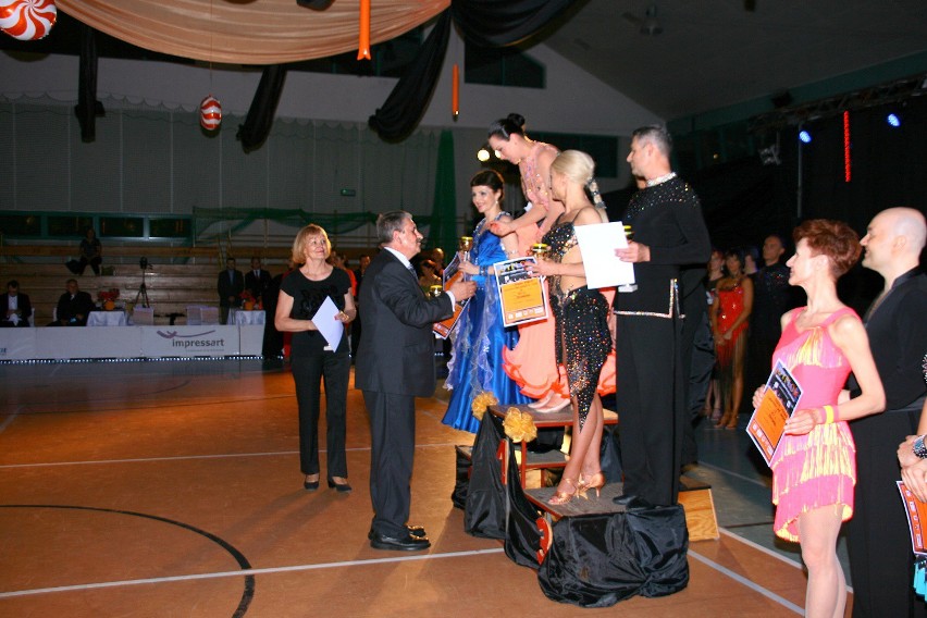 Tancerze z całej Polski zaprezentowali się w hali sportowej...