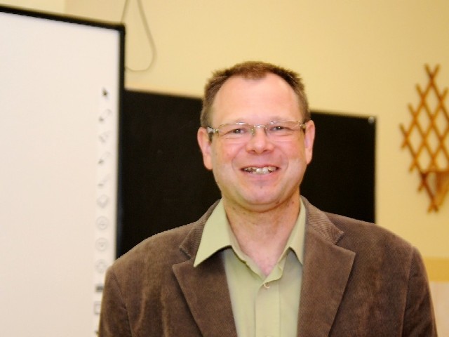 Grzegorz Bortnowski mieszka na Rubinkowie i jest dyrektorem Zespołu Szkół nr 8 w Toruniu