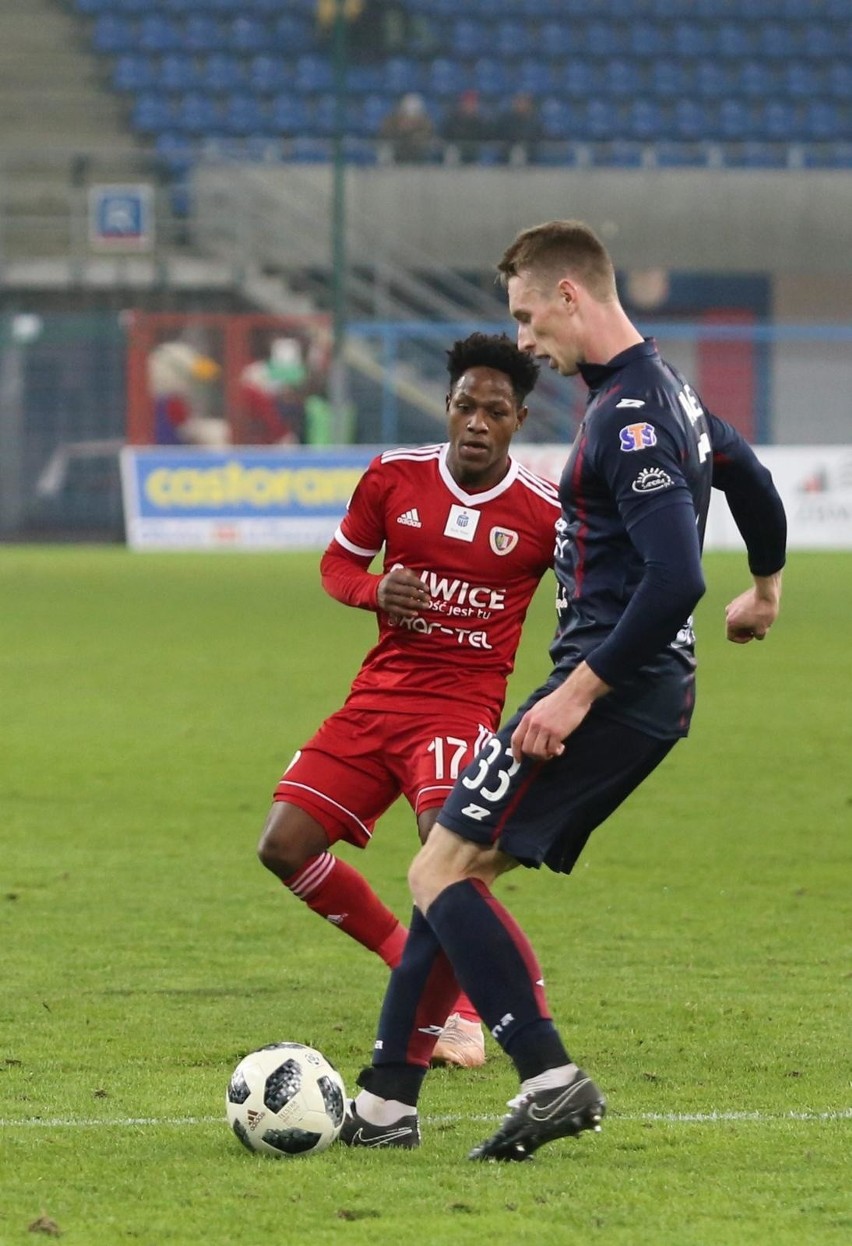 Piast Gliwice - Pogoń Szczecin 3:0.