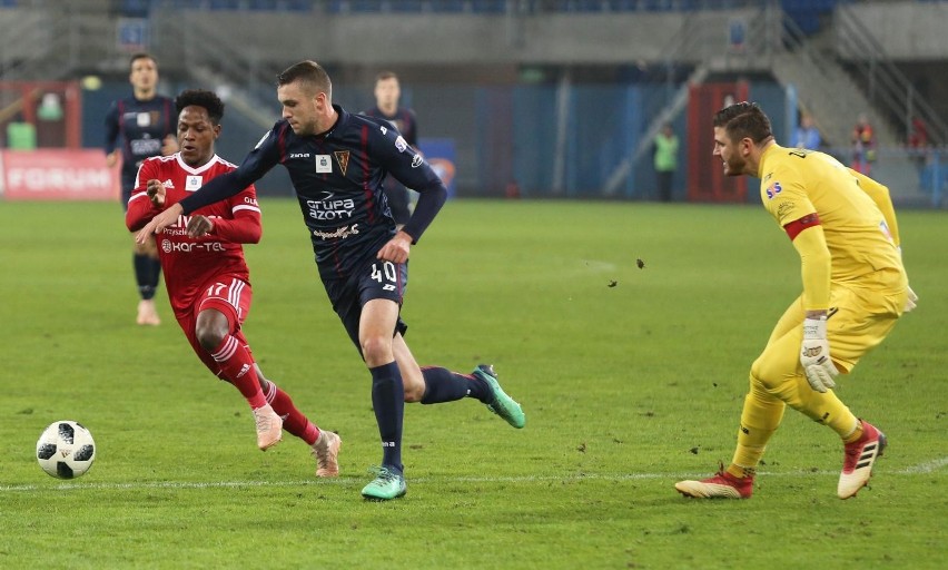 Piast Gliwice - Pogoń Szczecin 3:0.