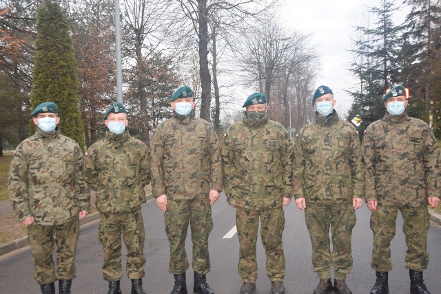 Żołnierze sieradzkiej brygady walczą z koronawirusem w całej Polsce