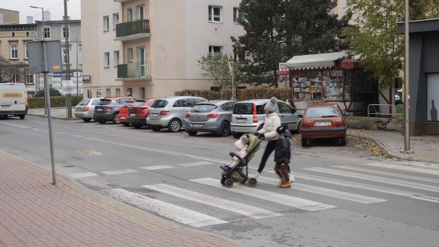 Tak aktualnie wygląda ulica Marka Prawego w Strzelcach Opolskich.