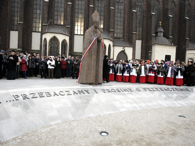 List biskupów polskich z pamiętnuymi słowami wywołał prawdziwą histerię komunistycznych władz. Miał jednak historyczne znaczenie