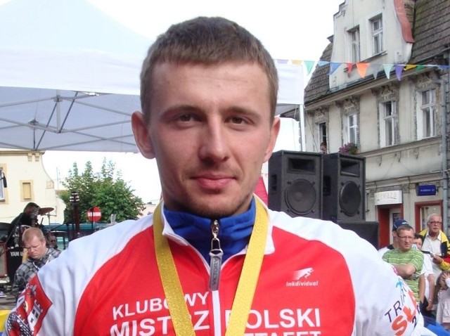 Filip Szołowski wygrał zawody triathlonowe w Jeziorzanach.