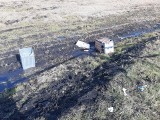 Wandale zniszczyli wyposażenie przystani kajakowej w Sobianowicach. Policja zatrzymała dwóch nastolatków. Zobacz zdjęcia