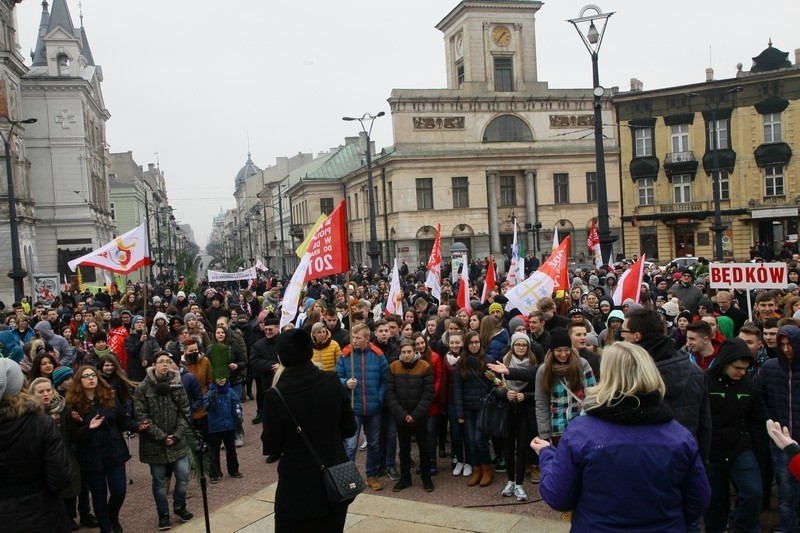 Marsz dla Jezusa na ul. Piotrkowskiej [zdjęcia]