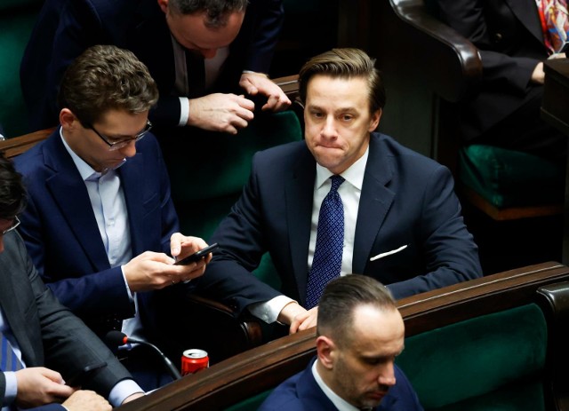 Klub Lewicy złożył wniosek o odwołanie Krzysztofa Bosaka z funkcji wicemarszałka Sejmu, argumentując, że po incydencie dopuścił Brauna do głosu i umożliwił mu wygłoszenie antysemickiego wystąpienia.