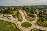 Niesamowite obrazy obwodnicy Kazimierzy Wielkiej. Mamy pierwsze fotografie wykonane z lotu ptaka. Te widoki robią wrażenie [ZDJĘCIA]