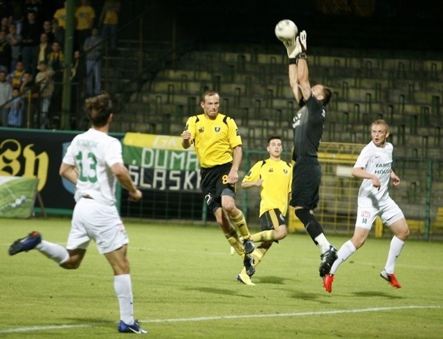 GKS Katowice rozpoczął sezon od porażki i remisu na własnym boisku