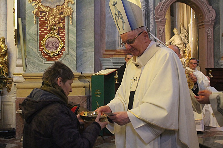 Obchody Światowego Dnia Chorego w Lublinie. Abp Budzik odprawił uroczystą mszę (ZDJĘCIA)