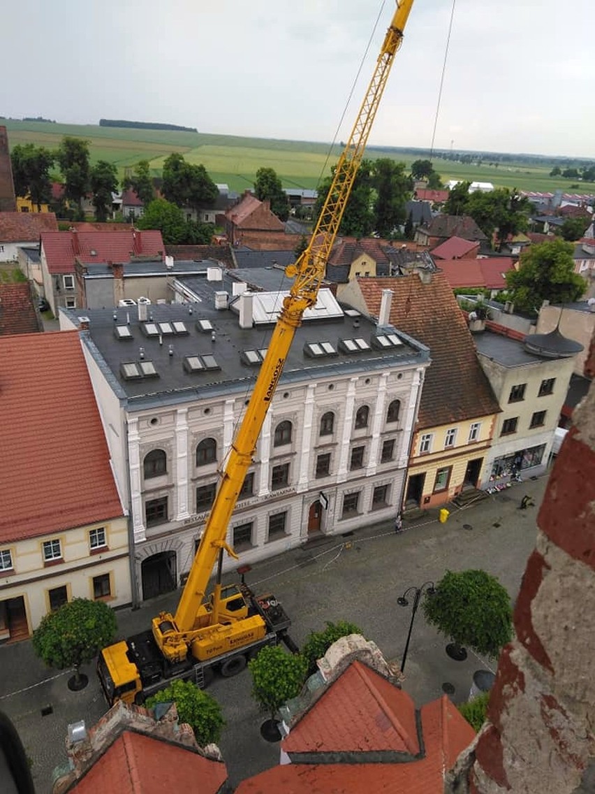 Iglica wraz z kapsułą czasu runęła w lutym 2020 roku. Teraz...