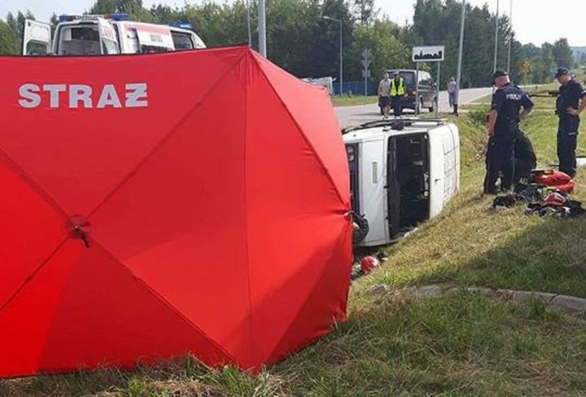 Wypadek w Porosłach. Kierowca przygnieciony przez własny...