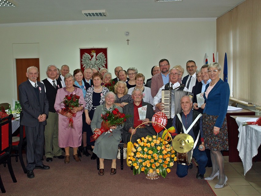 Pary z gminy Wierzbica świętowały jubileusze długoletniego pożycia małżeńskiego