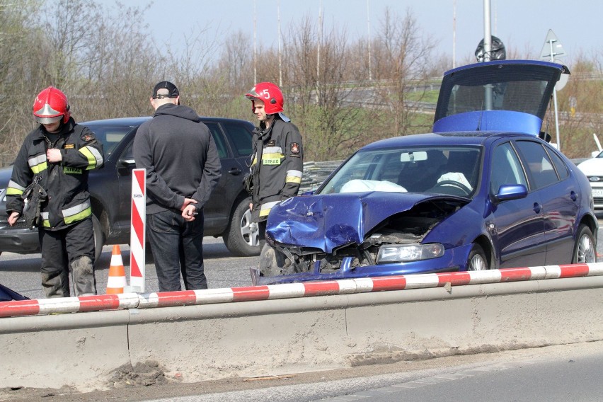 Tragedia na drodze w Lipnie. Zginął 63-letni kierowca peugeota