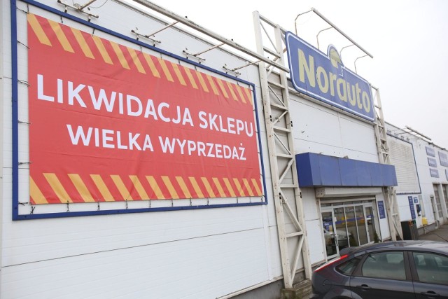 W związku z likwidacją sieci Norauto w sklepach zorganizowano wyprzedaże nawet do -70 proc.