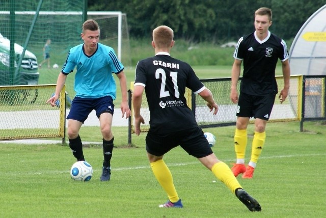 Czarni Połaniec byli wyraźnie lepsi, pokonali Hetmana Włoszczowa 7:1.