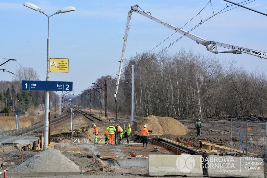 Przy dworcu PKP w Dąbrowie Górniczej - Gołonogu powstaje...