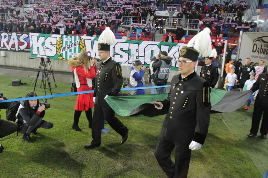 Mecz Górnika Zabrze z Miedzią Legnica oglądało około 10...