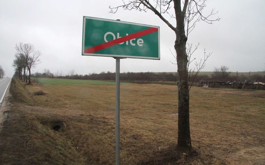 Miasto Kielce rezygnuje z lotniska w Obicach. Komentują burmistrzowie Chmielnika i Morawicy