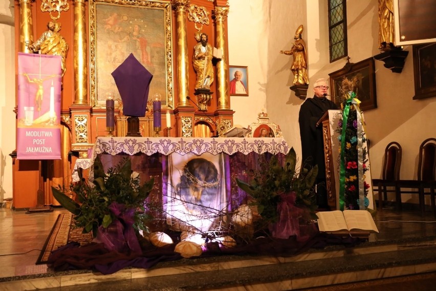 Relikwie św. Maksymiliana Marii Kolbego w parafii św. Barbary w Krzyżanowie gm. Stare Pole