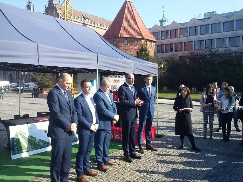 Umowa na zaprojektowanie i budowę czterech parkingów kubaturowych w centrum Gdańska podpisana. Zmieści się w nich 1200 pojazdów