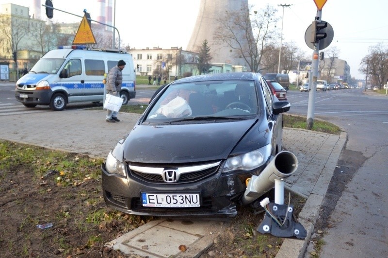 Wypadek na al. Politechniki - są korki [zdjęcia]