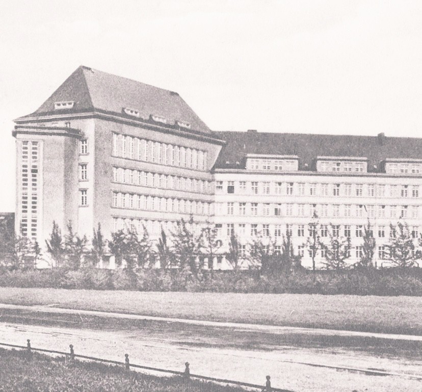 Niemieckie Liceum Miejskie im. Eichendorffa. Od 1946 roku –...