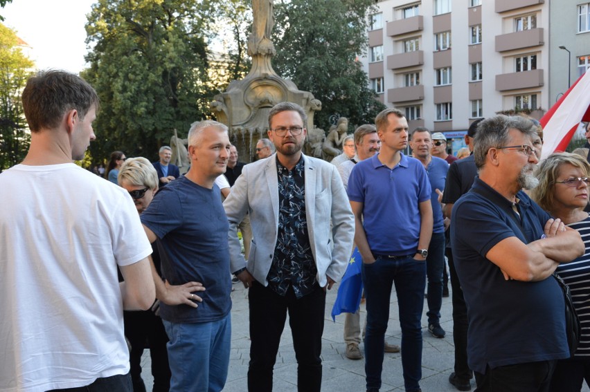 Opole, 3 lipca 2018. Protest w obronie Sądu Najwyższego.