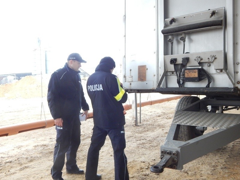 Jarocin: Policja znalazła pojazdy skradzione w Niemczech