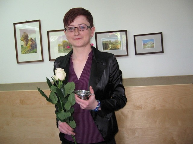 Ewelina Krasińska, pracownik Czytelni i Sali Zabaw "Godzina Radości&#8221; Miejskiej Biblioteki Publicznej w Radomiu dzięki swojej aktywnej pracy została Bibliotekarzem Roku 2010