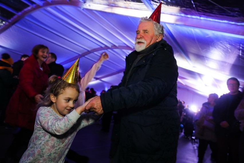 Sylwester 2023 w Krakowie znów bez imprezy na Rynku. Jak można przywitać Nowy Rok?