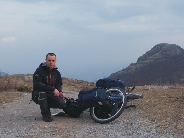 Przemysław Biernat jedzie w rowerową podróż dookoła świata.