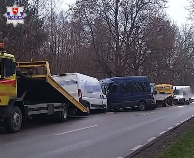 Policjanci ustalają dokładne okoliczności wypadku ze skutkiem śmiertelnym, do którego doszło na terenie powiatu bialskiego