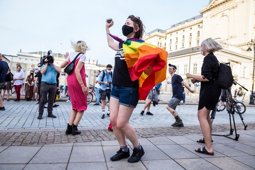 W Boże Ciało przed Pałacem Prezydenckim w Warszawie odbyła...