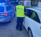 W Łodzi gnał ulicami ponad 100 km na godzinę, nie zatrzymał się do policyjnej kontroli. W samochodzie wiózł dziecko