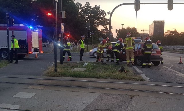 Wypadek na al. Mickiewicza i ul. Żeromskiego