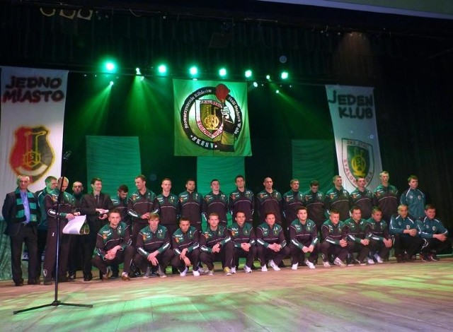 Piłkarze drugoligowej Stali Stalowa Wola zaprezentowali się swoim kibicom na scenie Miejskiego Domu Kultury.