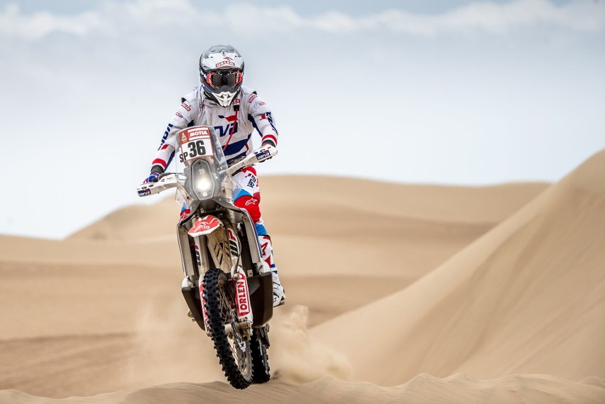 Maciej Giemza z Orlen Team jest już po pierwszym etapie Rajdu Dakar w Peru. Zajął 27 miejsce [ZDJĘCIA]