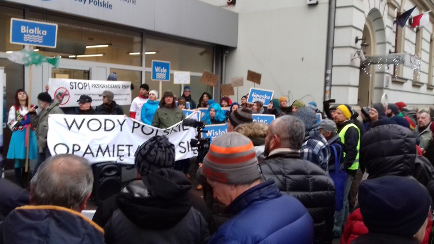 Kraków. Protest przeciwko regulacji rzeki Białki